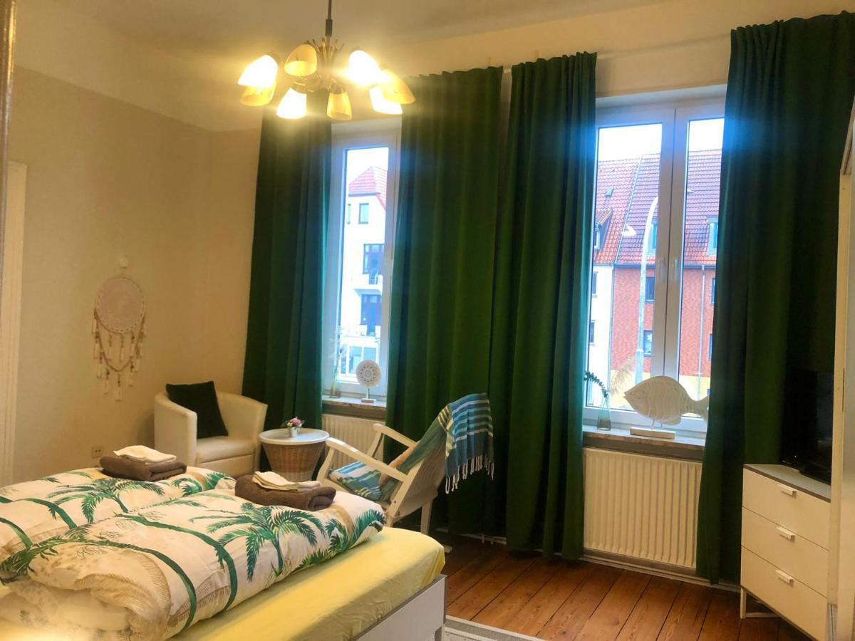 Villa Hanseart Luebeck - Privatzimmer In Zentraler Lage Exterior photo
